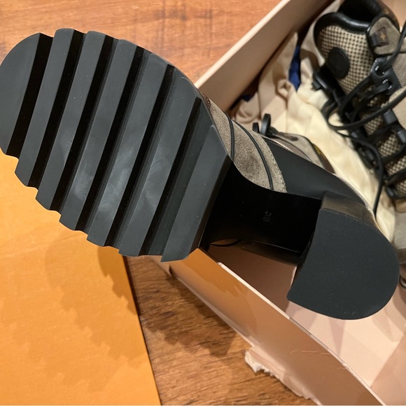 Louis Vuitton Star Trail Ankle Boots, size 6 - Picture 3 of 6